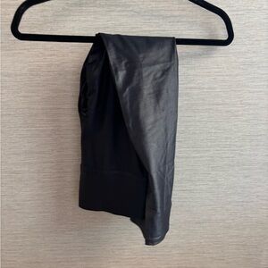 Carbon38 Black Leggings